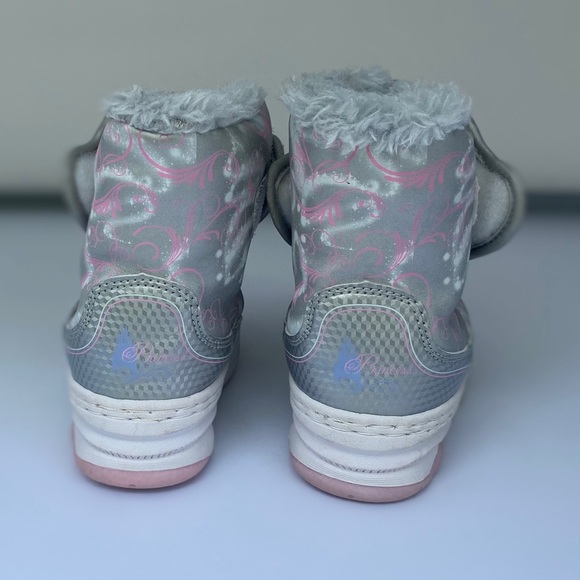 EUC**PRINCESS Snow Boots**Sm. 5-6 - Picture 4 of 6